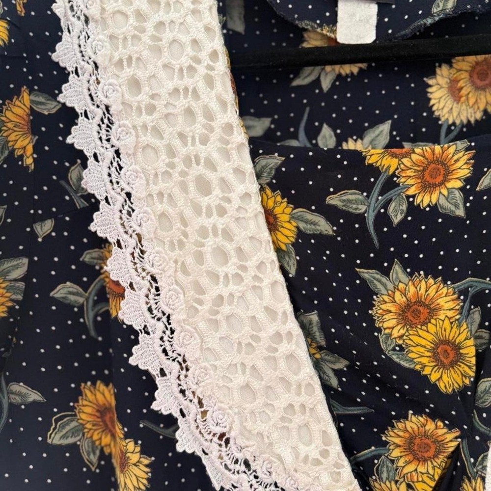 Vintage 90s Sunflower Cottagecore Babydoll Dress with Pearl Buttons - Picture 8 of 8